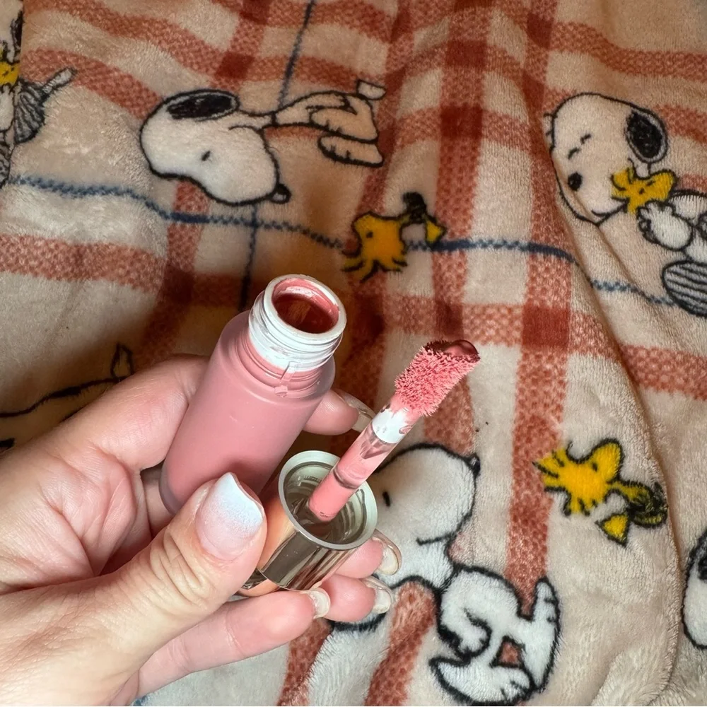 Rare beauty liquid blush hope - Picture 3 of 3